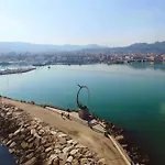 Ampio Quadrilocale 8 Pax Vista Mare *