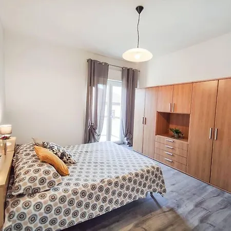 Apartmán Ampio Quadrilocale 8 Pax Vista Mare