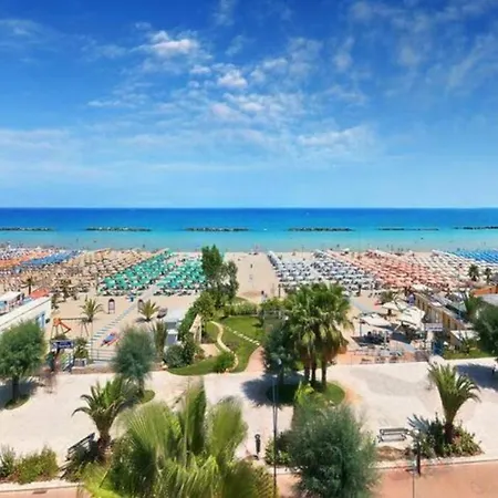 Ampio Quadrilocale 8 Pax Vista Mare Apartmán *