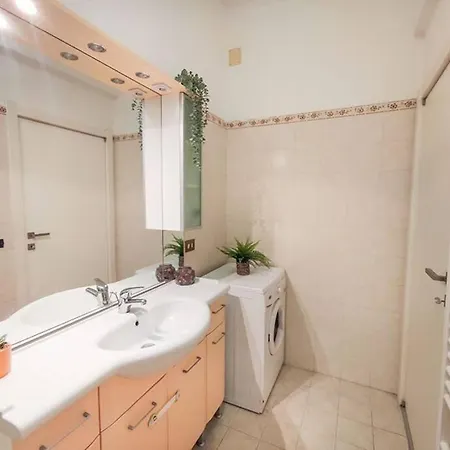 Ampio Quadrilocale 8 Pax Vista Mare 公寓