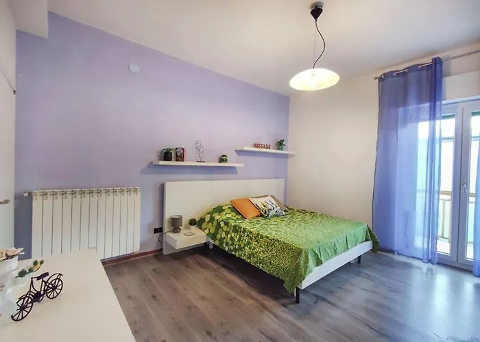 Ampio Quadrilocale 8 Pax Vista Mare *