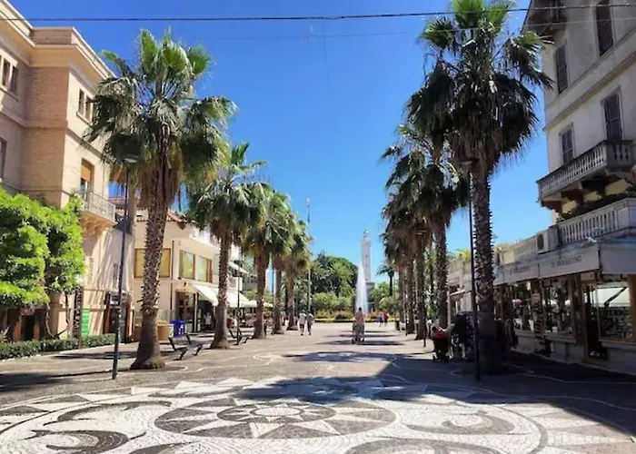 Ampio Quadrilocale 8 Pax Vista Mare شقة