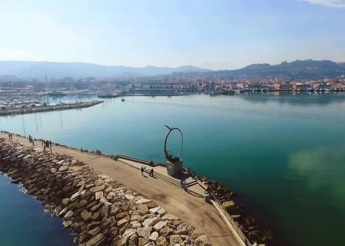 Ampio Quadrilocale 8 Pax Vista Mare *