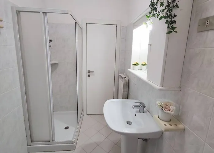 Ampio Quadrilocale 8 Pax Vista Mare *